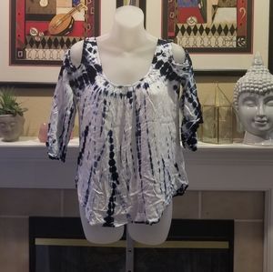 Green Dragon cold shoulder tye dye top, Sz Xs